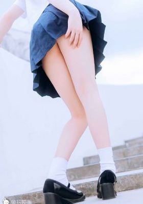 尹律三个傻瓜_720免费在线观看