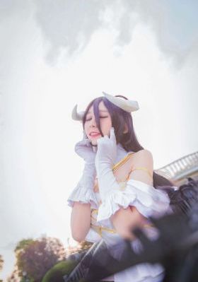 美女扒开腿让人桶爽_720手机在线看